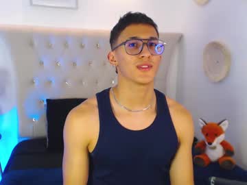Salvadorfit_ Chaturbate stream image from September 19, 2025
