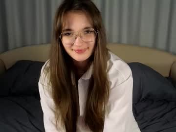 Vivyboo111 Chaturbate stream image from September 19, 2025