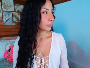Amber_Curly Chaturbate stream image from September 19, 2025