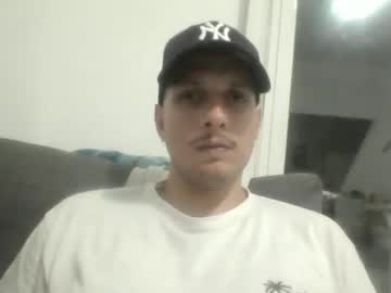 Giankccs Chaturbate stream image from September 19, 2025