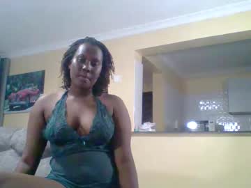Shydolly01 Chaturbate stream image from September 19, 2025
