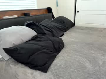 Carameltreattt Chaturbate stream image from September 19, 2025