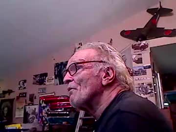 Cuckingfunt Chaturbate stream image from September 19, 2025