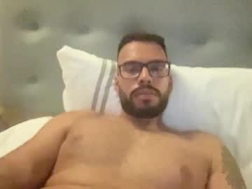 Kvey Chaturbate stream image from September 19, 2025
