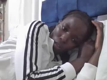 Pretty_Petite_Ebony Chaturbate stream image from September 19, 2025