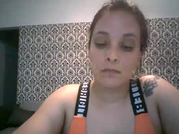Yesicaeguivar34 Chaturbate stream image from September 19, 2025