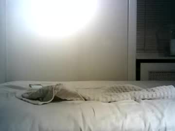 Eliasashlock Chaturbate stream image from September 20, 2025
