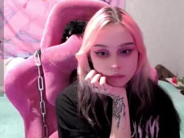 Pineapple_Dope Chaturbate stream image from September 20, 2025