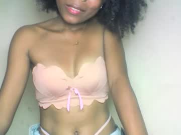 Layannek Chaturbate stream image from September 20, 2025