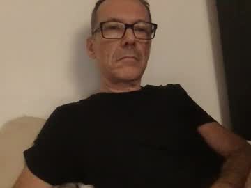 Newton1079 Chaturbate stream image from September 20, 2025