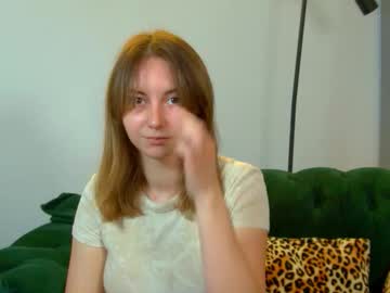 Amalialambert Chaturbate stream image from September 20, 2025