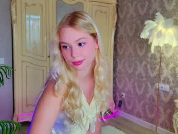 Cherryhello Chaturbate stream image from September 20, 2025