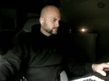 Polisheaqle Chaturbate stream image from September 20, 2025