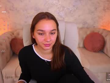 Urmuseon Chaturbate stream image from September 20, 2025