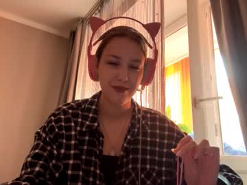 Pamellabrodie Chaturbate stream image from September 20, 2025
