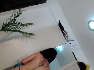 Pretty_Molly18 Chaturbate stream image from September 20, 2025