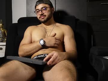 Roger_Belmont Chaturbate stream image from September 20, 2025