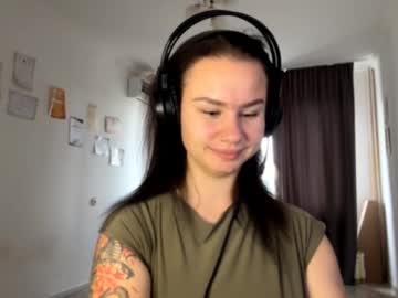 Yangchaknis Chaturbate stream image from September 20, 2025