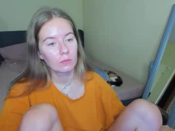 Emilyy____ Chaturbate stream image from September 20, 2025