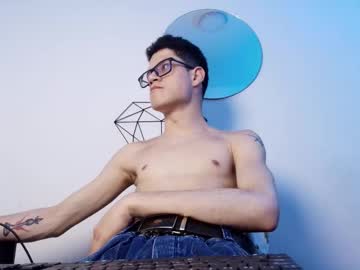 Wolfan_Sky Chaturbate stream image from September 20, 2025