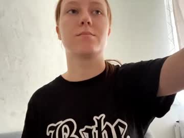 Josefinahilzer Chaturbate stream image from September 20, 2025