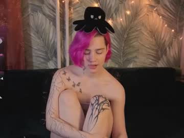 Kittenishe Chaturbate stream image from September 20, 2025
