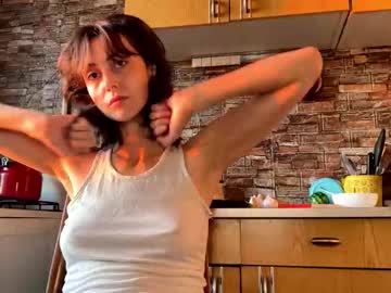 Aevra Chaturbate stream image from September 20, 2025