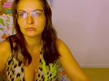 Kristysun Chaturbate stream image from September 20, 2025