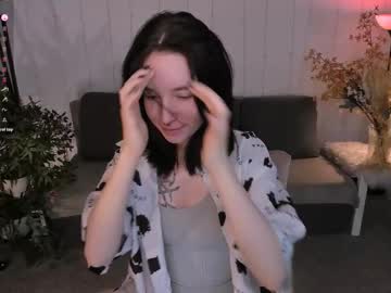 Lilithlunna Chaturbate stream image from September 20, 2025