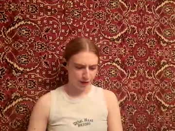 Amiefetty Chaturbate stream image from September 20, 2025