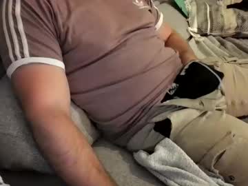 Essayban1 Chaturbate stream image from September 20, 2025