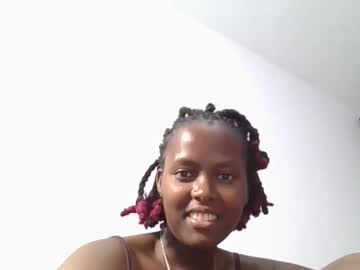 Candy_Pott Chaturbate stream image from September 20, 2025