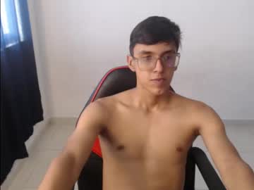 Derek_135 Chaturbate stream image from September 20, 2025