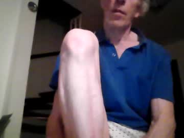 Builtyourdreams Chaturbate stream image from September 21, 2025