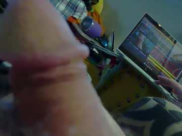 Couple_Nextd00r Chaturbate stream image from September 21, 2025