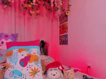 Misscurvytop Chaturbate stream image from September 21, 2025