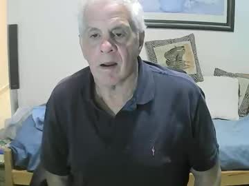 Max_2017 Chaturbate stream image from September 21, 2025