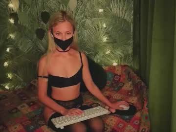 Meeeewmeeeeow Chaturbate stream image from September 21, 2025