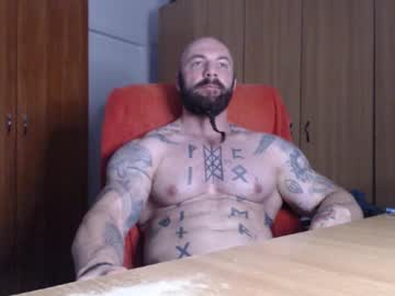 Strongivan Chaturbate stream image from September 21, 2025