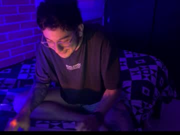 Garyy333 Chaturbate stream image from September 21, 2025