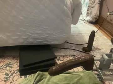 Hungbttmboi92 Chaturbate stream image from September 21, 2025