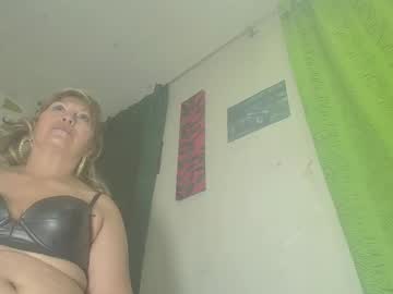 Kazsandrah Chaturbate stream image from September 21, 2025