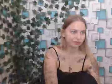 Klerkarina Chaturbate stream image from September 21, 2025