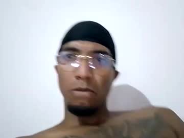 Stronganddelicious Chaturbate stream image from September 21, 2025
