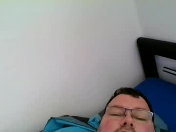 Man4012 Chaturbate stream image from September 21, 2025