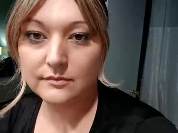 Notouchmami Chaturbate stream image from September 21, 2025
