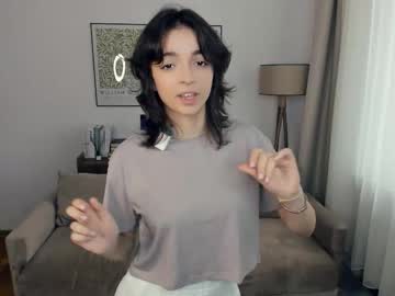 Quietly_Hot Chaturbate stream image from September 21, 2025