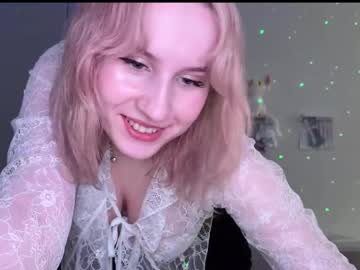 Alicemeowk Chaturbate stream image from September 21, 2025
