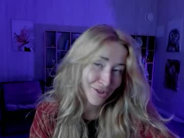 Astramonroe Chaturbate stream image from September 21, 2025