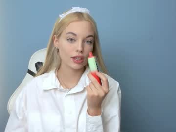 Callmemargo Chaturbate stream image from September 21, 2025